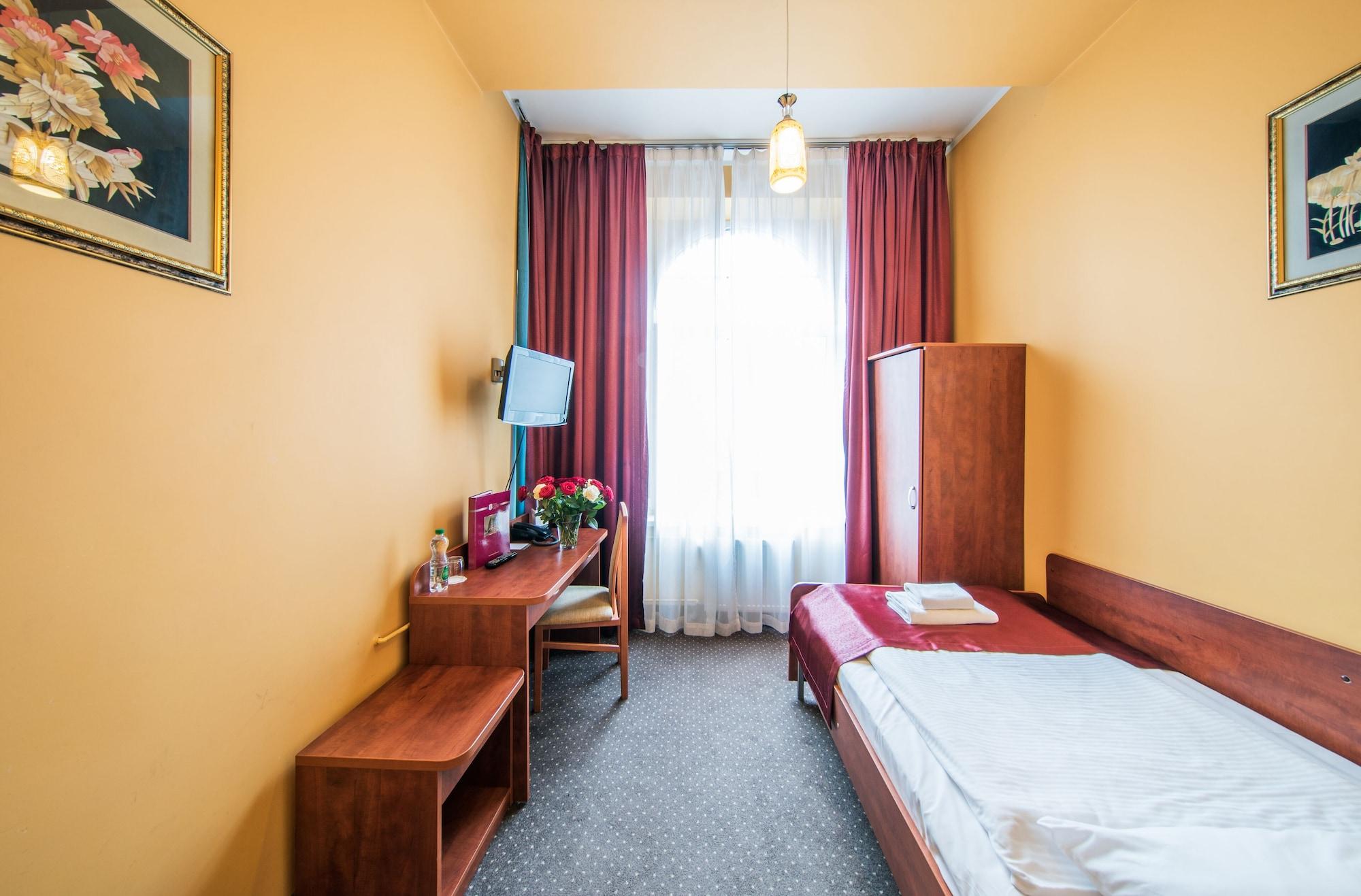 Hotel Lothus Breslavia Exterior foto