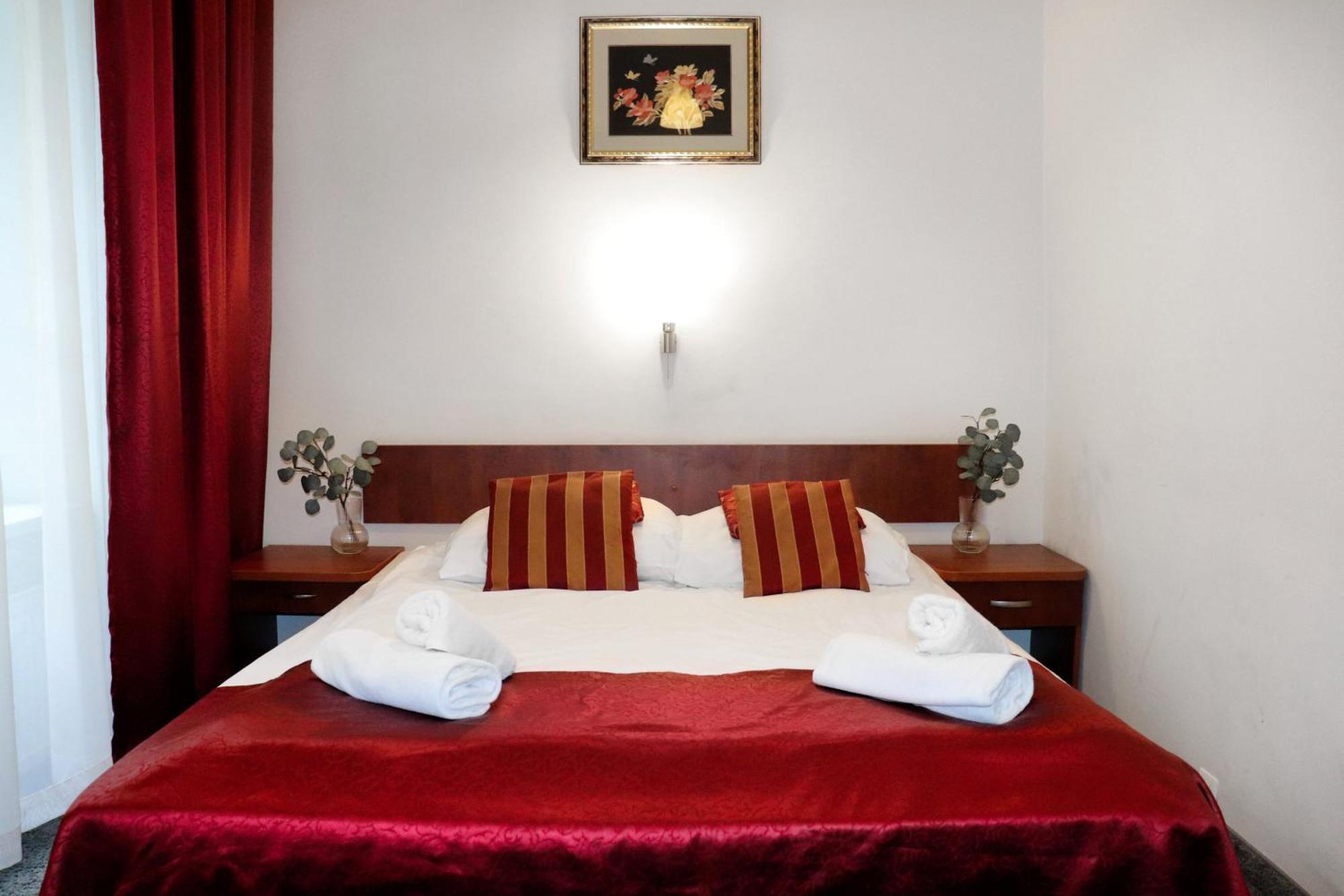 Hotel Lothus Breslavia Exterior foto