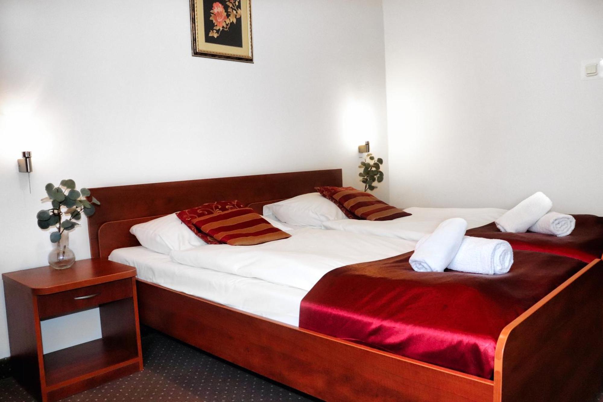 Hotel Lothus Breslavia Exterior foto