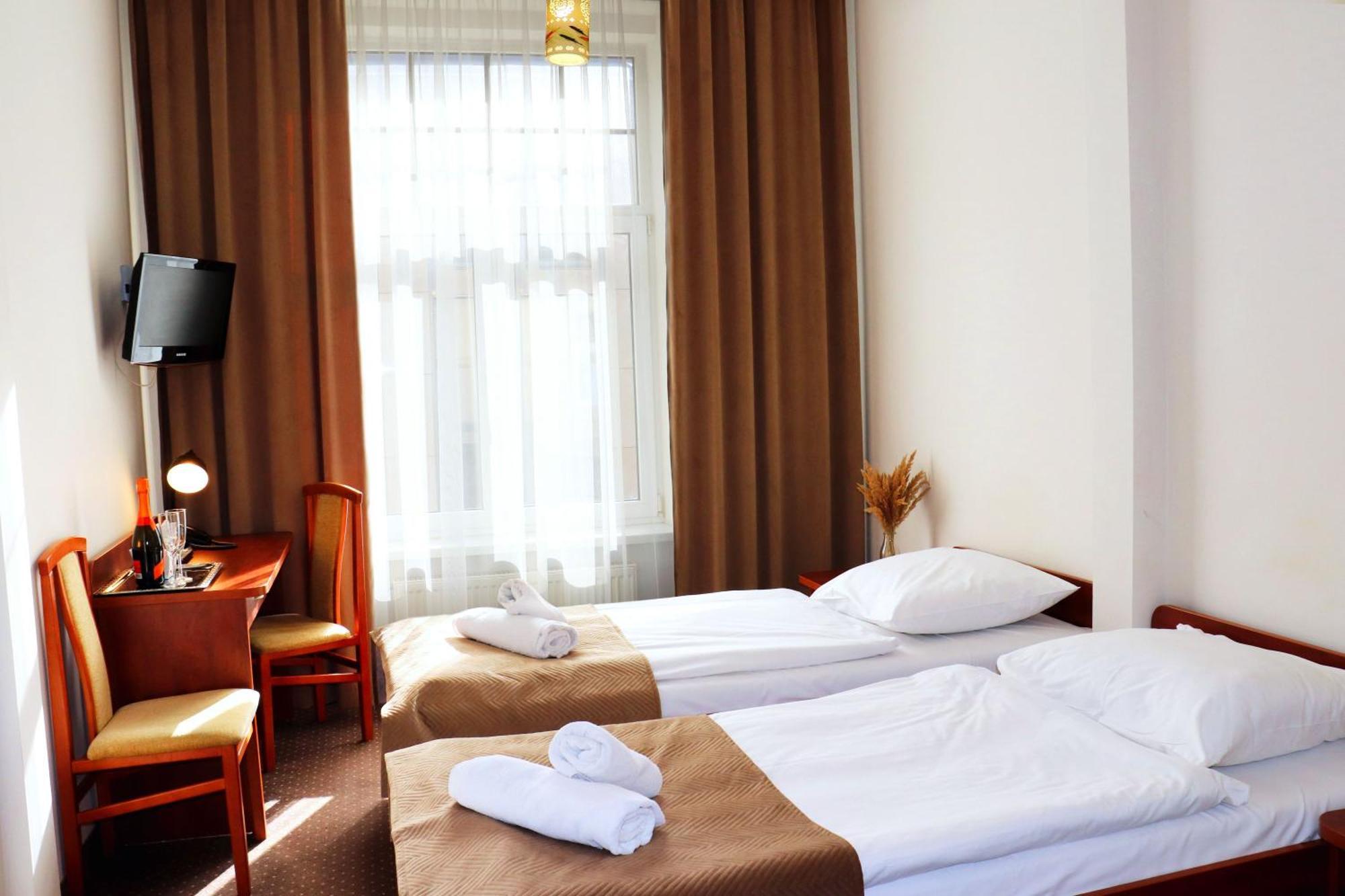 Hotel Lothus Breslavia Exterior foto