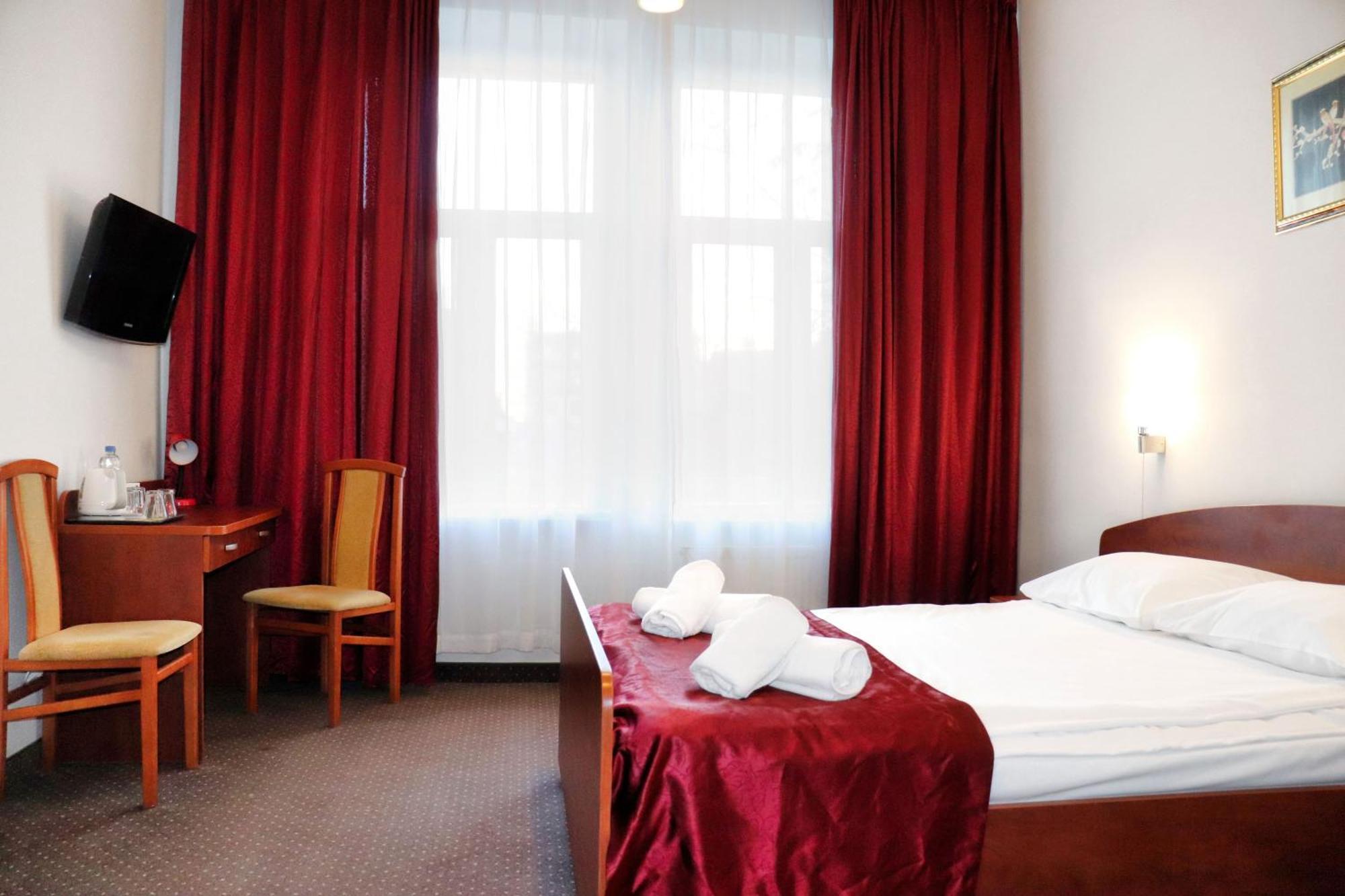 Hotel Lothus Breslavia Exterior foto